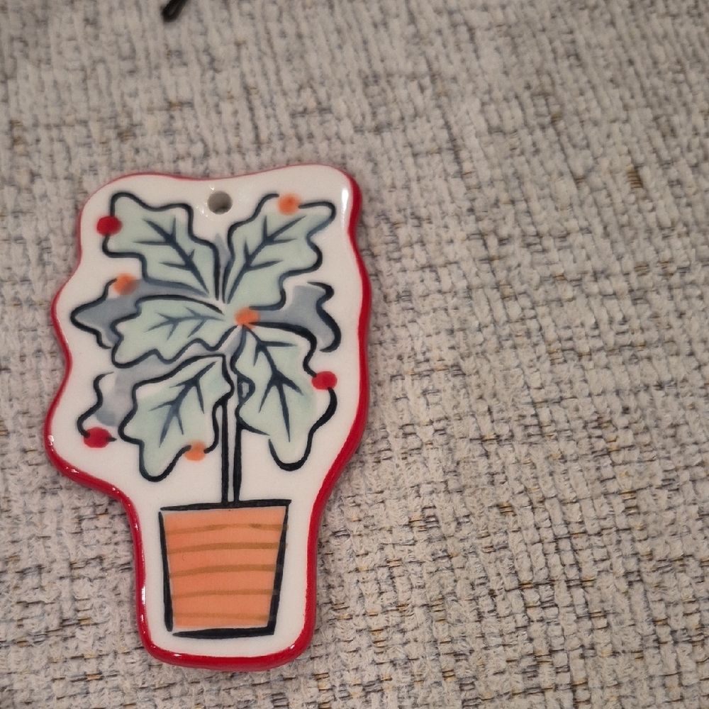 Ceramic Plant Ornament NEW